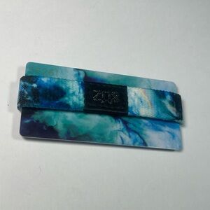 New! ZOX Single *FOCUS ON THE POSITIVE* Sz OS Wristband On Card